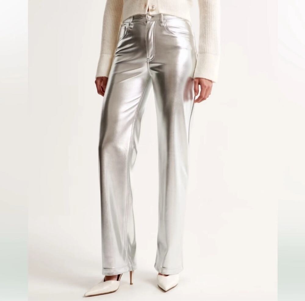 Abercrombie & Fitch Women's Metallic Silver 90’s Straight Leg Jeans